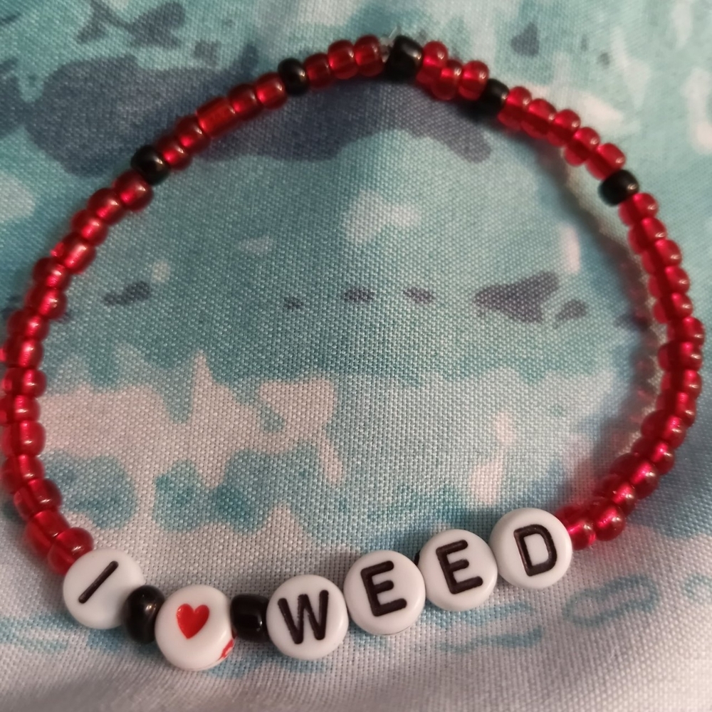 Hand crafted New I love weed essential 420 maple weed leaf plant beaded Bracelet